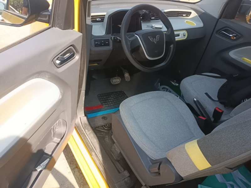 Used Wuling Hongguang MINIEV 2022 Macaron Premium Model – Lithium Ternary Battery — 15