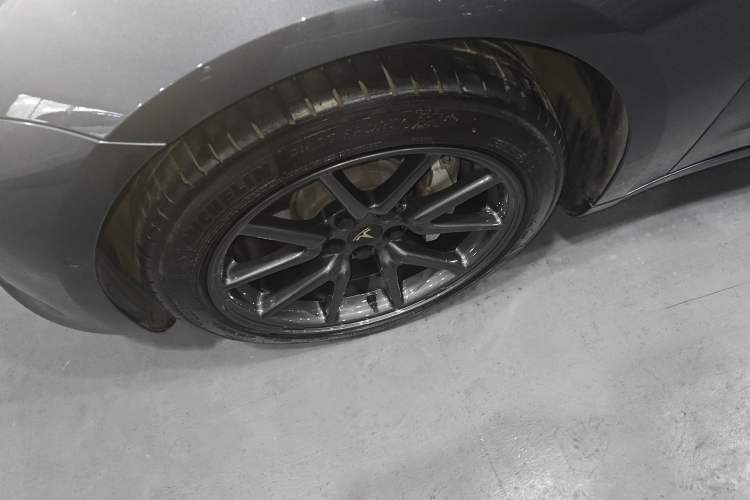 Used Tesla Model 3 2019 Standard Range Rear-Drive Upgraded Version
