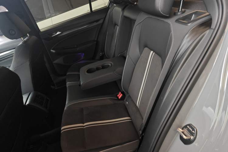 Used Volkswagen Golf 2021 280TSI DSG R-Line
