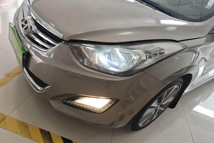 Used Hyundai Elantra (5th Generation / Langdong) 2015 1.6L Automatic Leading Model