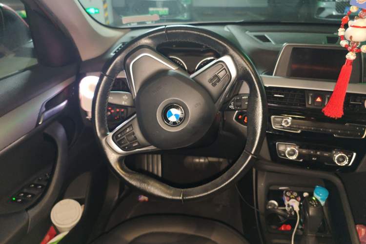Used BMW X1 2016 sDrive18Li Fashion Model Steering Wheel