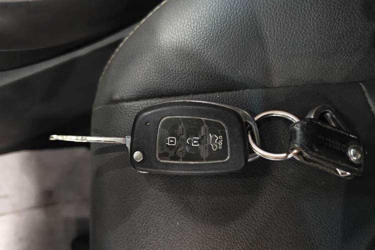 Used Hyundai Elantra (5th Generation / Langdong) 2015 1.6L Automatic Fashion Model Vehicle Key