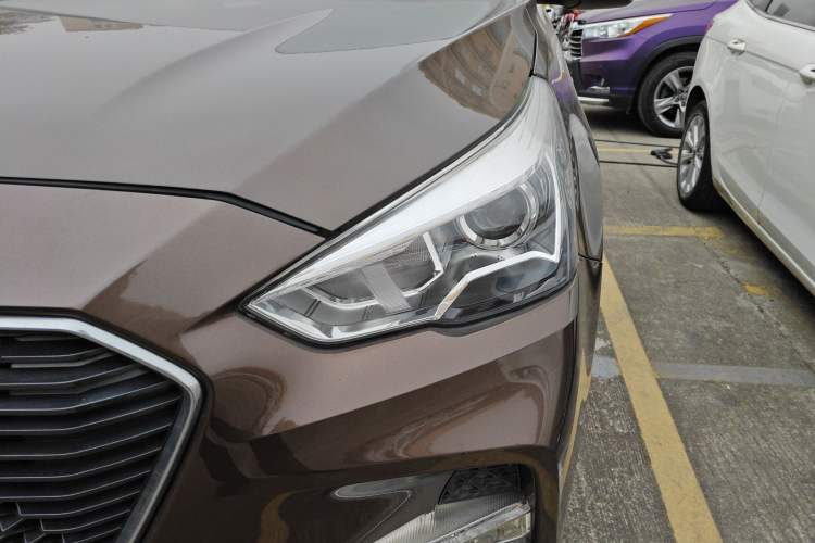 Used Haval M6 2018 Revised Version 1.5T DCT Two-Wheel Drive Elite Edition