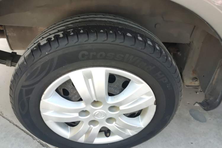 Used FORTHING Lingzhi 2016 V3 1.5L 7-Seater Standard Model China V Emission Standard