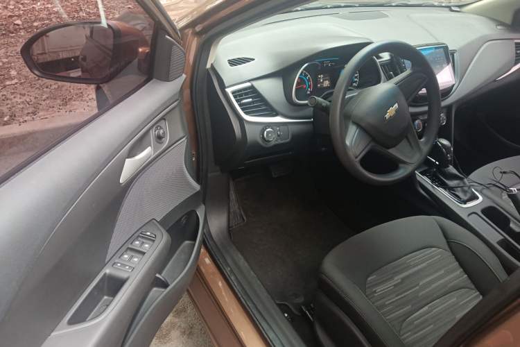 Used Chevrolet Cavalier 2018 320 Automatic Enjoyment Sunroof Edition