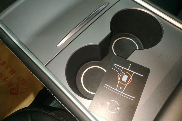 Used Tesla Model Y 2024 Rear-Wheel-Drive Version Interior 1