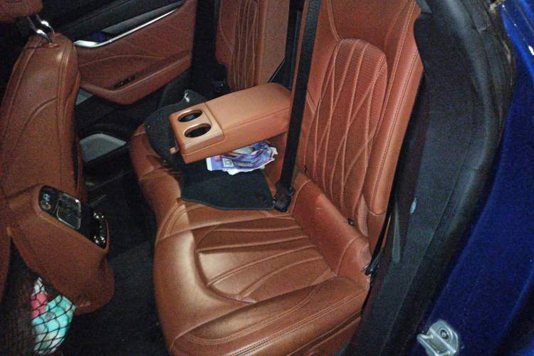 Used Maserati Levante 2019 3.0T Standard Version China VI Left Rear Seat