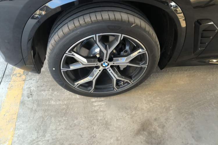 Used BMW X5 2025 Model, xDrive 30Li Prestige M Sport Night Package