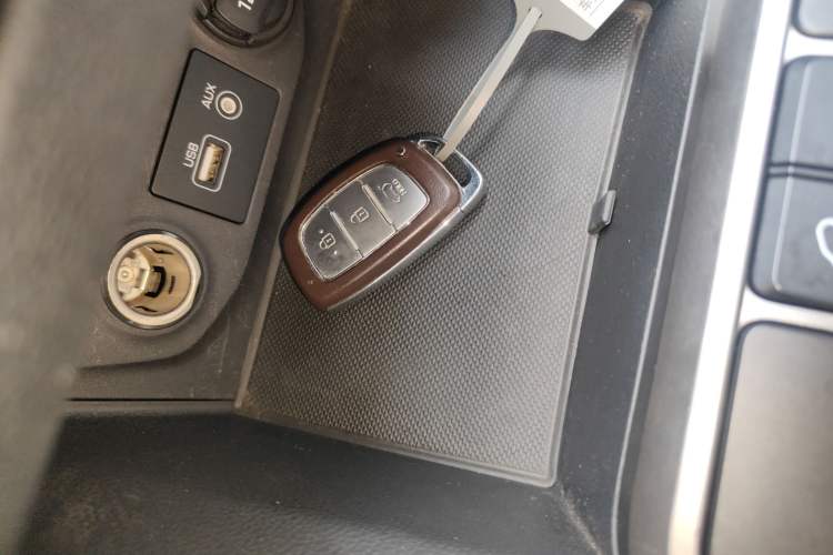 Used Hyundai ix25 2015 1.6L Automatic Two-Wheel Drive Smart GLS Trim