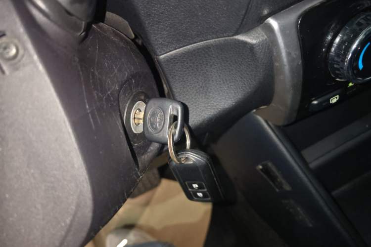 Used Toyota YARiS L Zhi Xuan 2021 X-Trail 1.5L CVT Leading Edition
