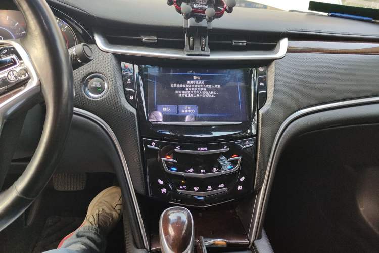 Used Cadillac XTS 2014 28T Luxury Model