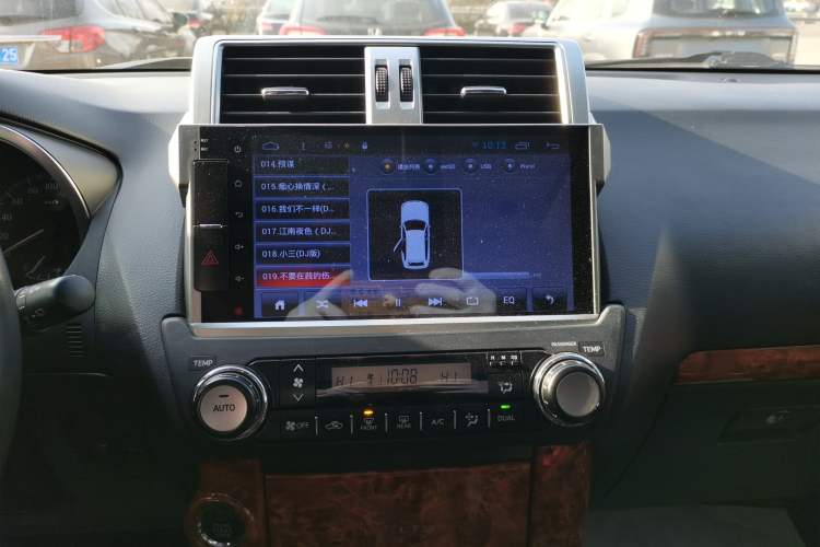 Used Toyota Prado 2016 2.7L Automatic Standard Edition Audio And AC Panel