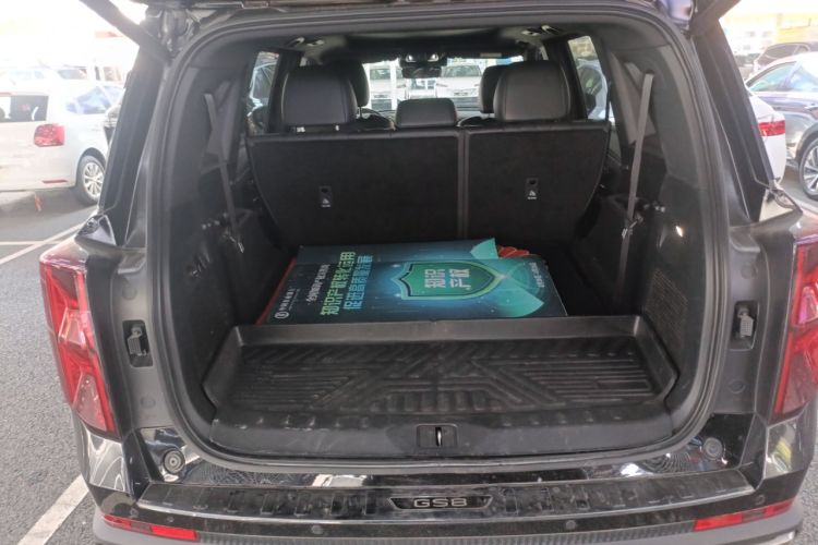 Used GAC Trumpchi GS8 2022 Linghang Series 2.0 TGDI Two-Wheel-Drive Luxury Smart Connectivity Version (7 Seats)