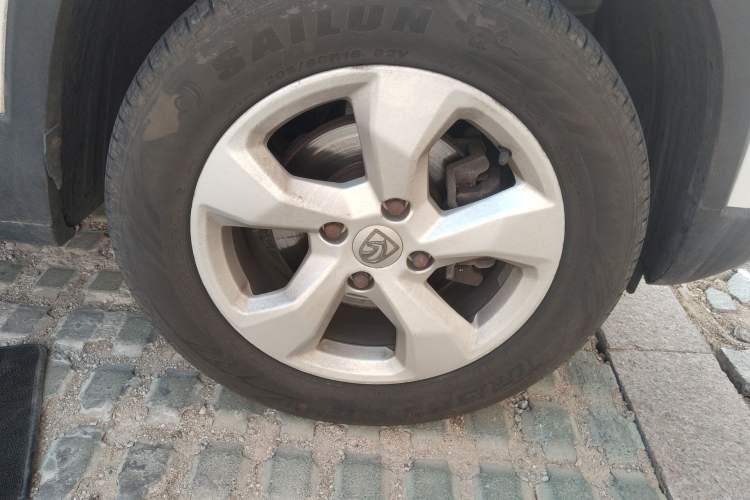 Used Baojun 510 2017 1.5L Manual Fashion Model
