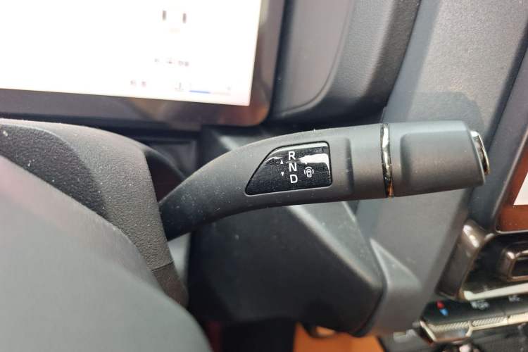 Used Haval Raptor 2025 2.0T 4WD Ultra Gear Lever