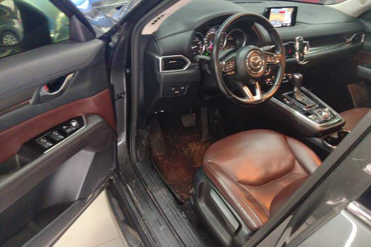 Used Mazda CX-8 2019 2.5L Two-Wheel Drive Luxury Version Driver Seat