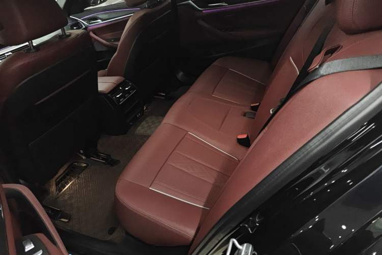 Used BMW 5 Series 2022 Second Facelift 530Li Leading Edition M Sport Package
