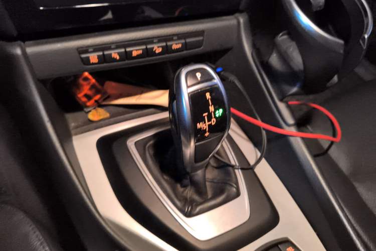 Used BMW X1 2015 xDrive20i Fashion Model Gear Lever