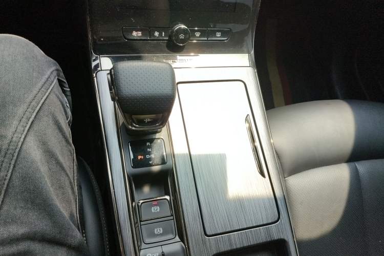 Used Roewe RX5 2021 PLUS 330TGI Automatic National Trend Intelligent Deluxe Edition Gear Lever