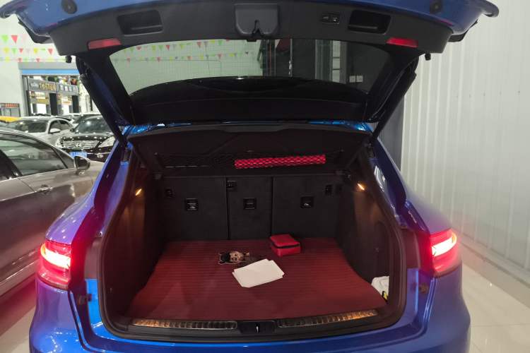 Used Porsche Macan 2018 Macan 2.0T