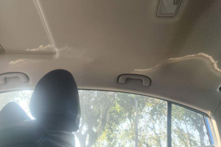 Used Roewe i5 2019 1.5L Automatic 4G Connected Langyue Edition
