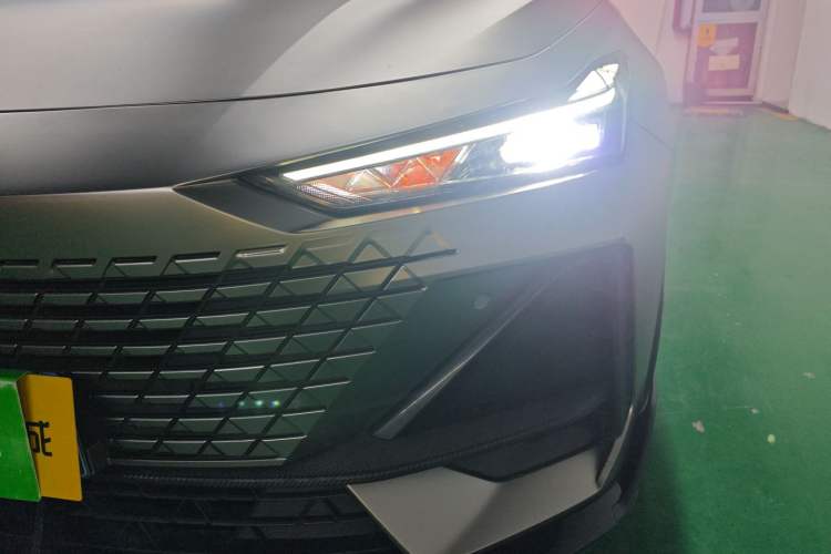 Used Changan UNI-V 2022 1.5T Sport Edition
