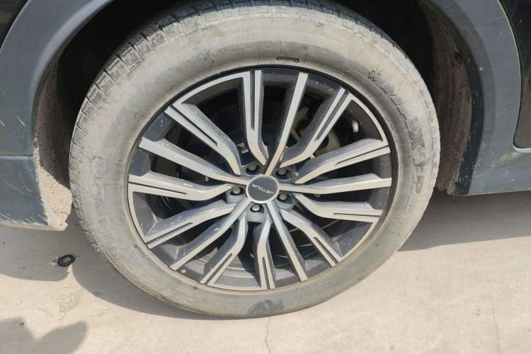 Used JETOUR X70 PLUS 2023 1.6T DCT Stronger 7-Seater Right Rear Wheel Hub