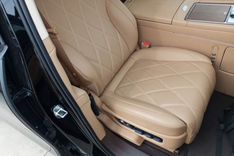 Used Hima AITO M9 2025 Extended-Range Ultra Version 52 kWh 6-Seater