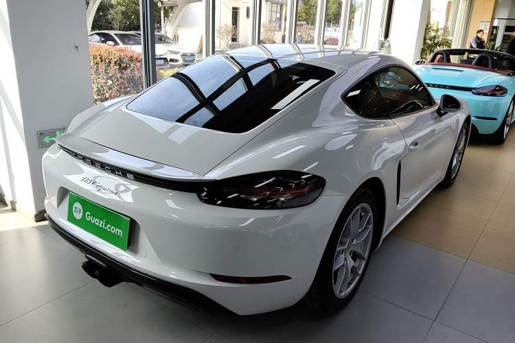 Used Porsche 718 2016 Cayman 2.0T