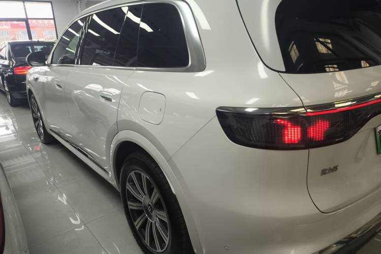 Used Hima AITO M8 2025 Extended-Range Max Version 37 kWh 6-Seater
