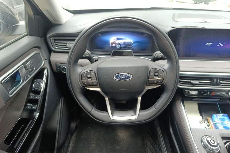 Used Ford Explorer 2024 2.3T EcoBoost Four-Wheel Drive Titanium Edition 7 Seats