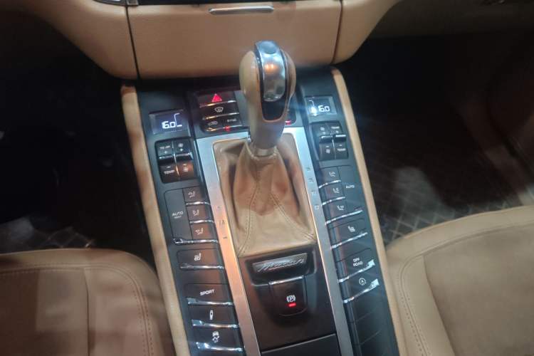 Used Porsche Macan 2014 Macan 2.0T Gear Lever
