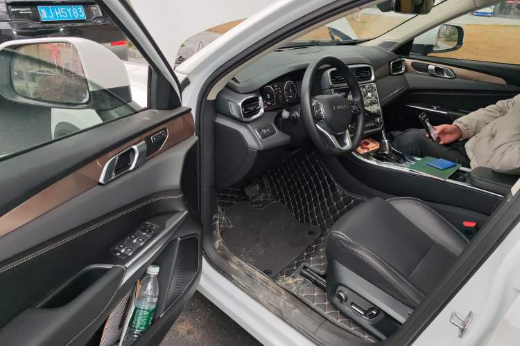 Used Lynk & Co 01 2019 2.0T Two-Wheel-Drive Pro Version China VI Standard