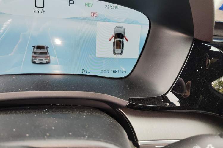 Used BYD Song PLUS New Energy 2025 DM-i Intelligent Driving 112KM Prestige Model Odometer Close Up