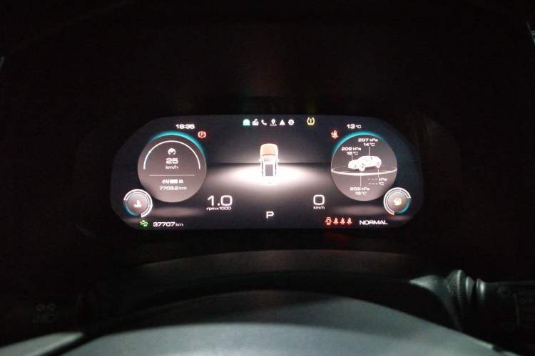 Used Wey VV5 2021 1.5T Two-Wheel Drive Smart Pioneer
