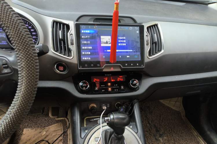 Used Kia Sportage R 2015 2.0L Automatic Two-Wheel Drive DLX Model Audio And AC Panel