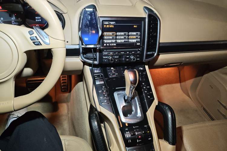 Used Porsche Cayenne 2011 Cayenne 3.0T Audio And AC Panel