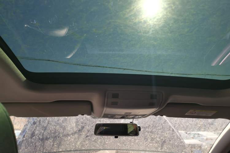 Used Volkswagen Magotan 2017 330TSI DSG Leading Model Headliner