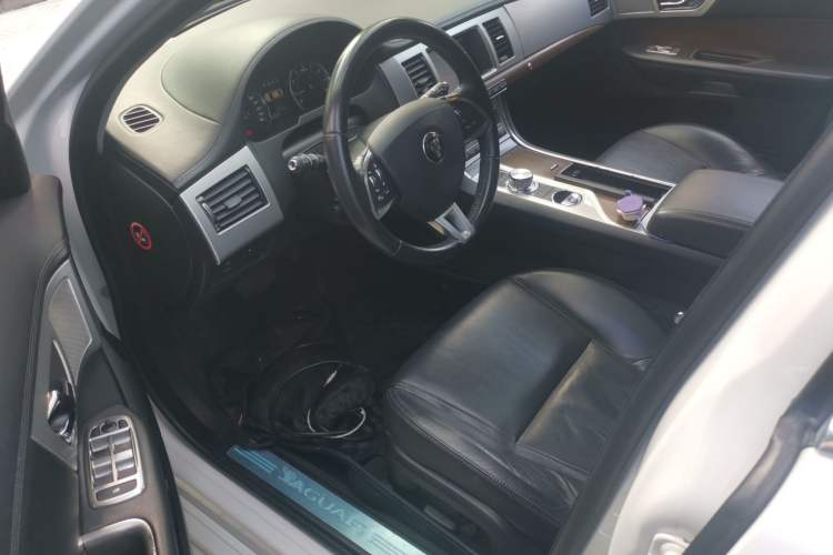 Used Jaguar XF 2015 XF 2.0T Prestige Edition Left Front Seat