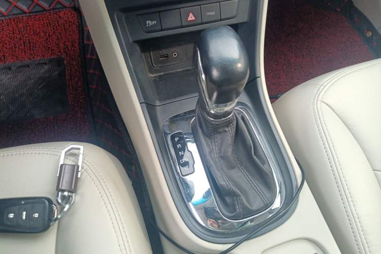 Used Roewe 360 2017 1.5L Automatic Luxury Edition Gear Lever