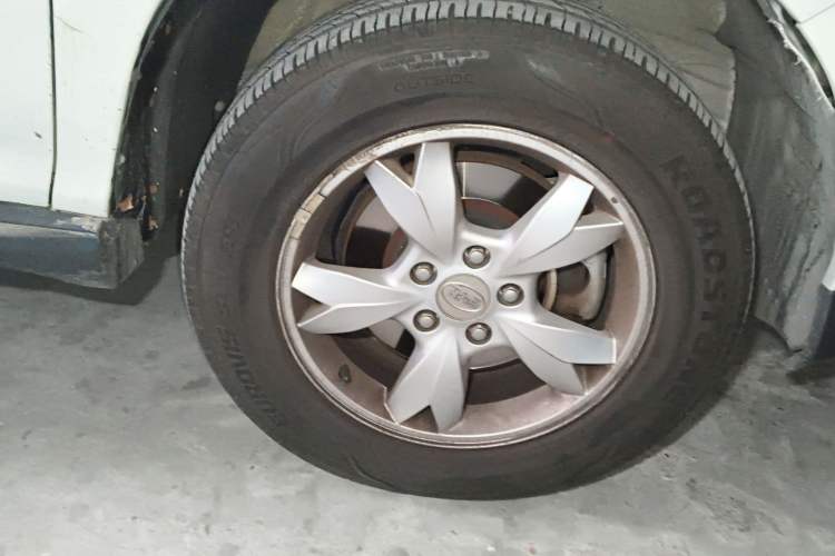 Used BYD S6 2013 Jingyue Edition 2.0L Manual Luxury Model 5 Seats