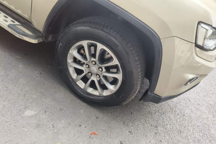 Used Jeep Grand Cherokee 2013 3.6L Luxury Navigation Edition