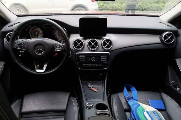 Used Mercedes-Benz GLA 2016 GLA 200 Fashion Model