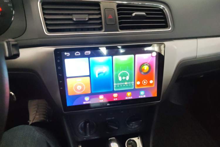 Used Volkswagen Lavida 2018 Classic 1.5L Automatic Fashion Edition China VI Standard Audio And AC Panel