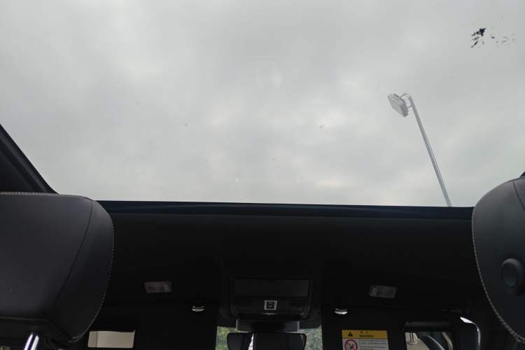 Used Land Rover Discovery Sport New Energy 2021 P300e Performance Tech Edition Headliner