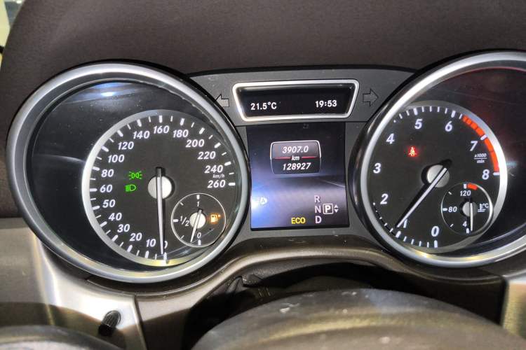 Used Mercedes-Benz M-Class 2015 ML 320 4MATIC