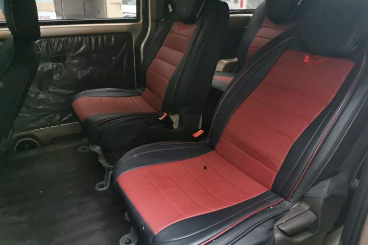 Used Wuling Rongguang V 2019 1.5L Standard Version China VI LAR Left Rear Seat