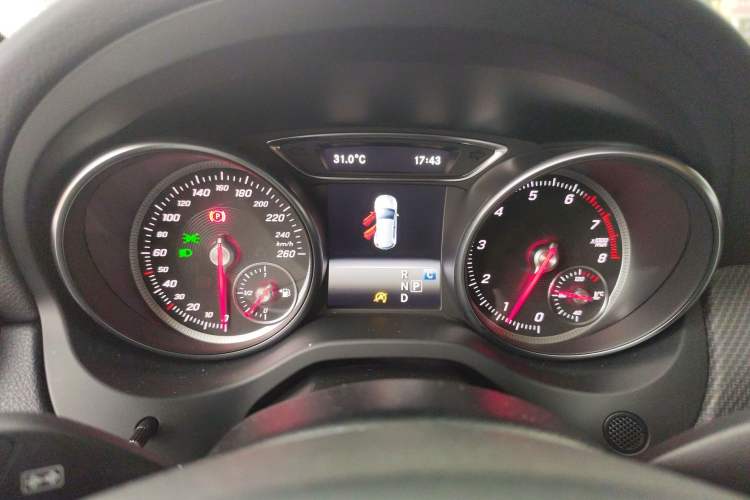 Used Mercedes-Benz GLA 2018 GLA 220 4MATIC Sport Edition Instrument Cluster