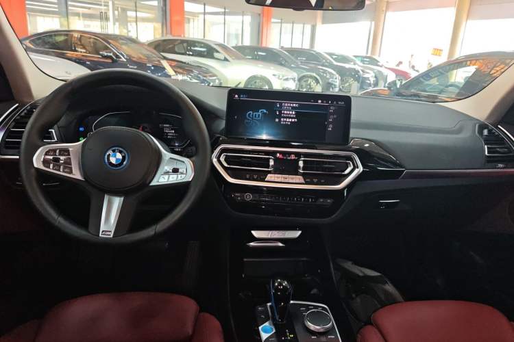 Used BMW iX3 2022 Updated Leading Version

