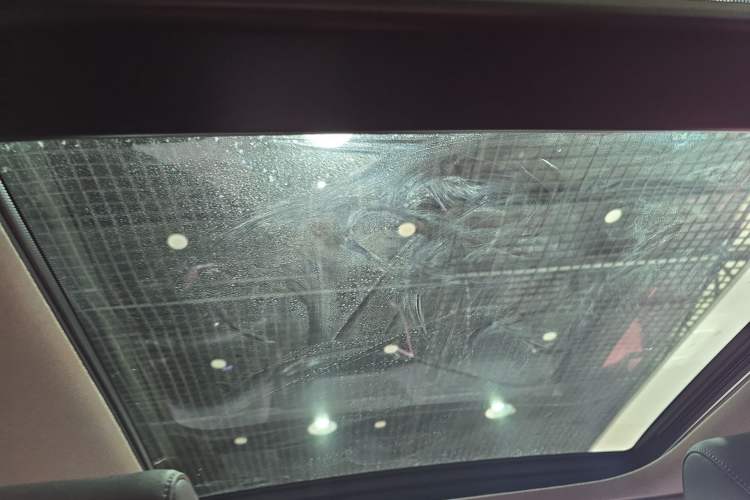 Used Hyundai ix25 2017 1.6L Automatic Smart Version Headliner